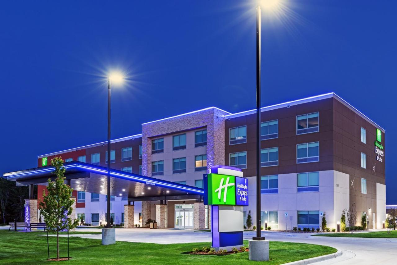 Holiday Inn Express & Suites - Parsons, An Ihg Hotel Eksteriør bilde